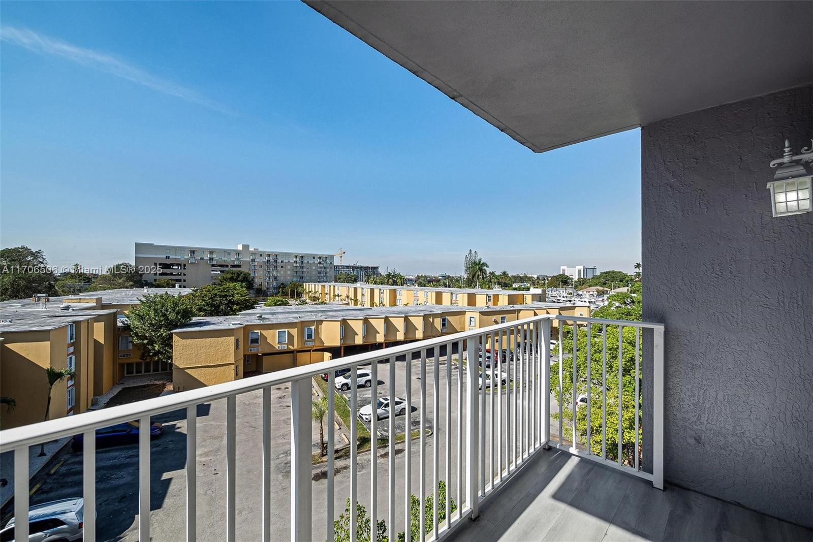 2475 NW 16th St Rd # 511