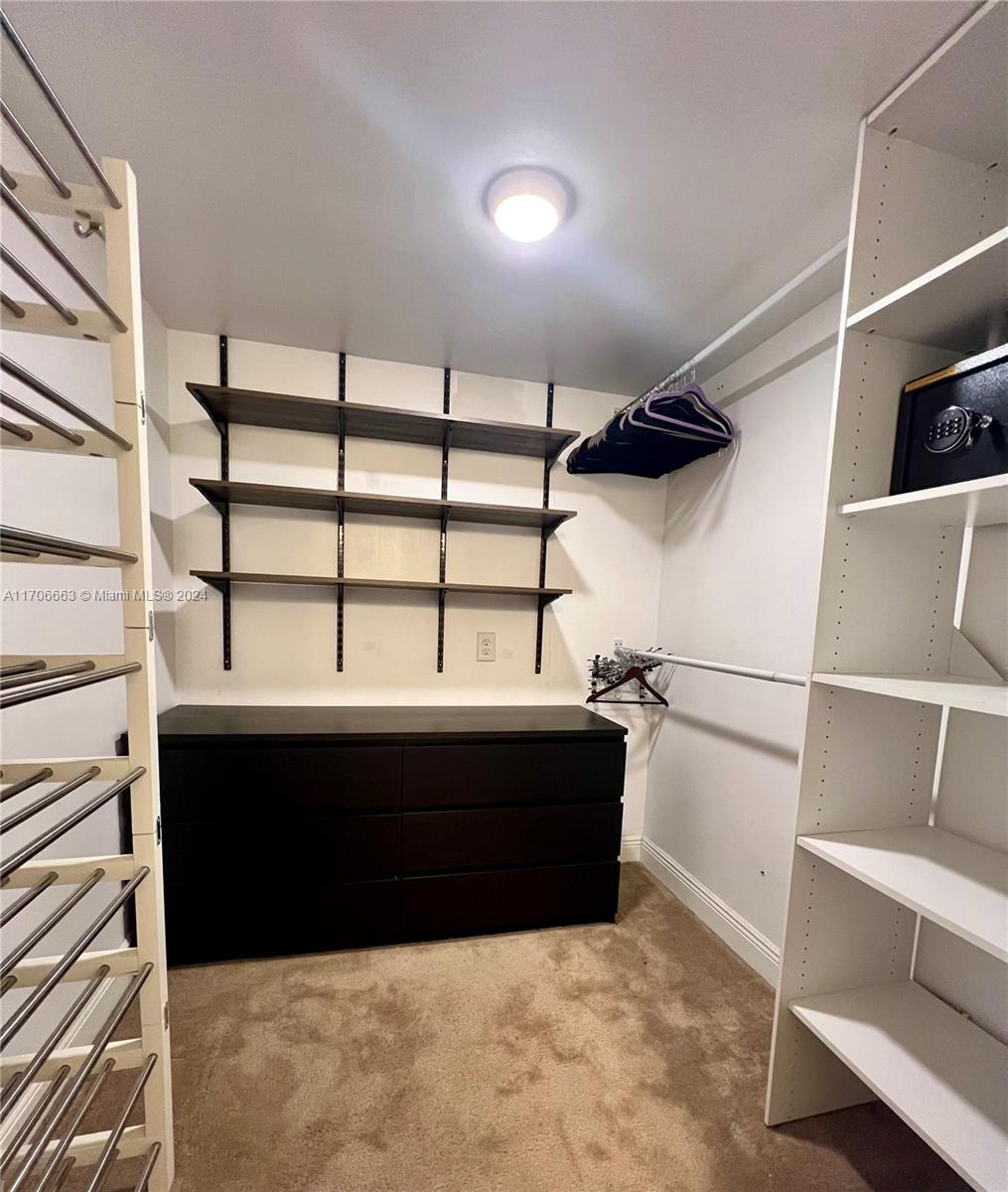 545 W Park Dr # 1