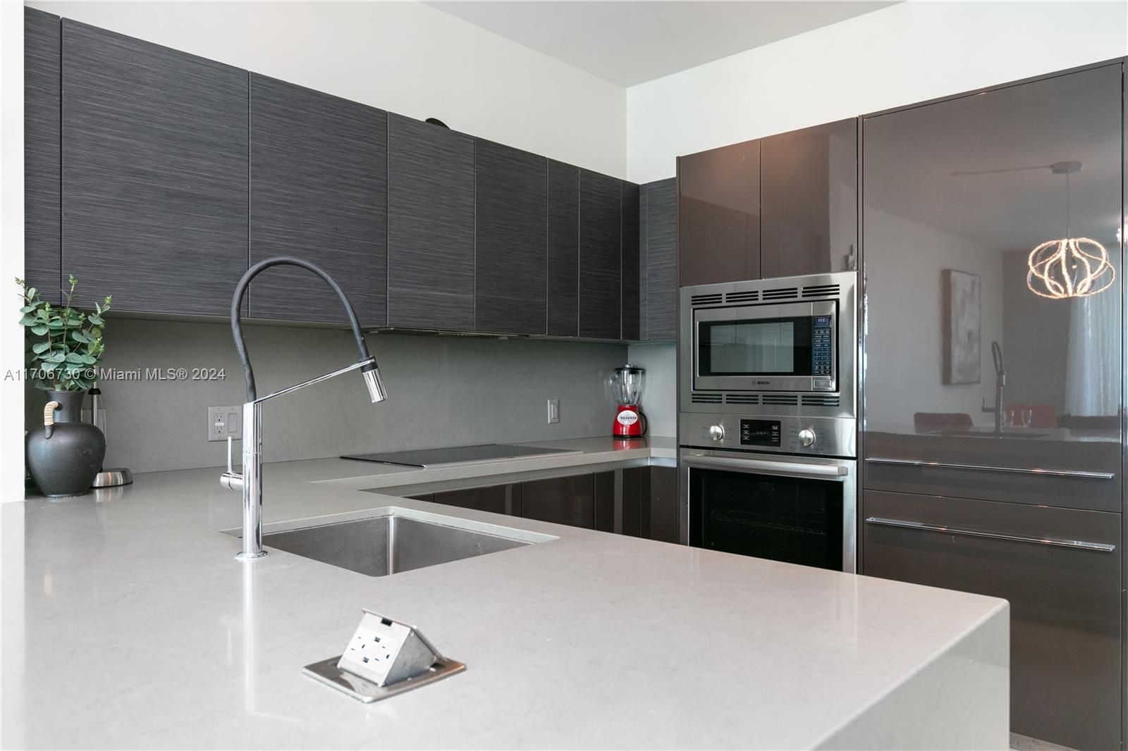 1080 Brickell Ave # 4103