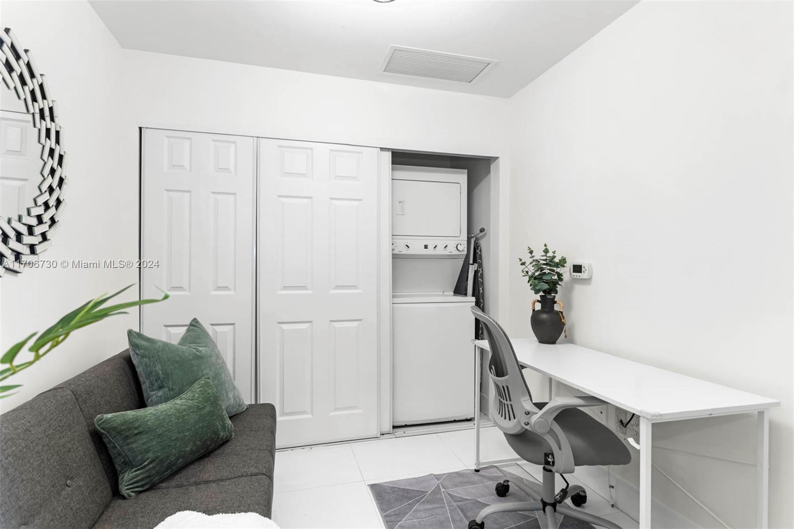 1080 Brickell Ave # 4103