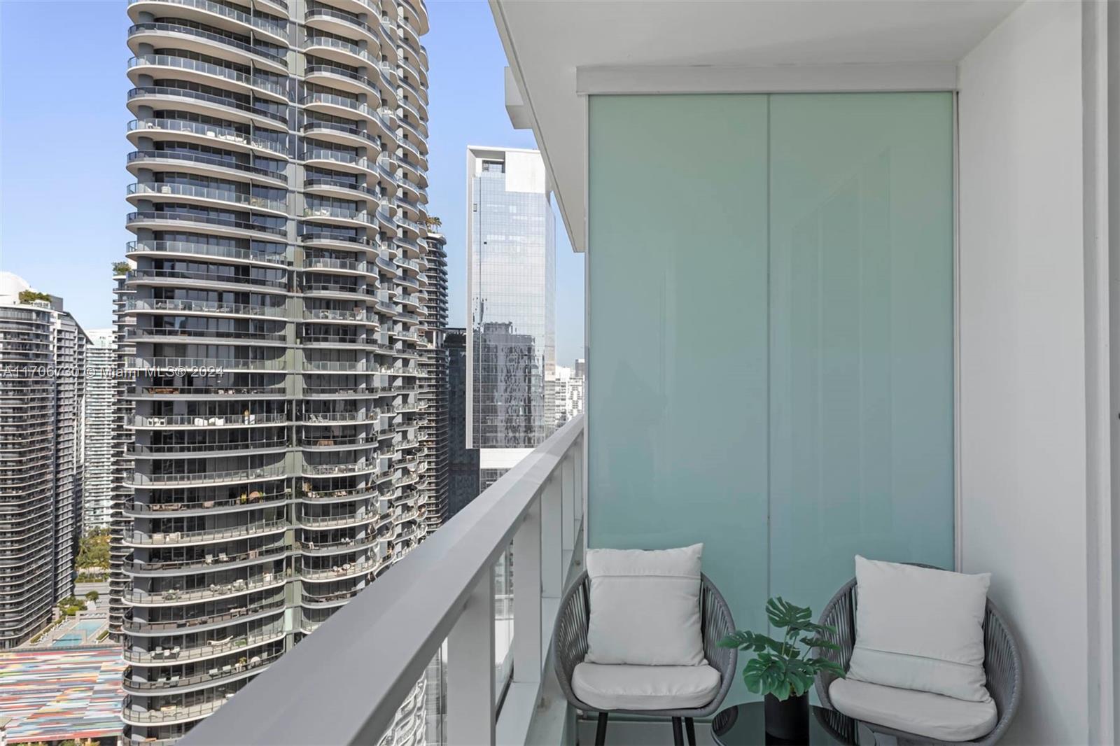 1080 Brickell Ave # 4103