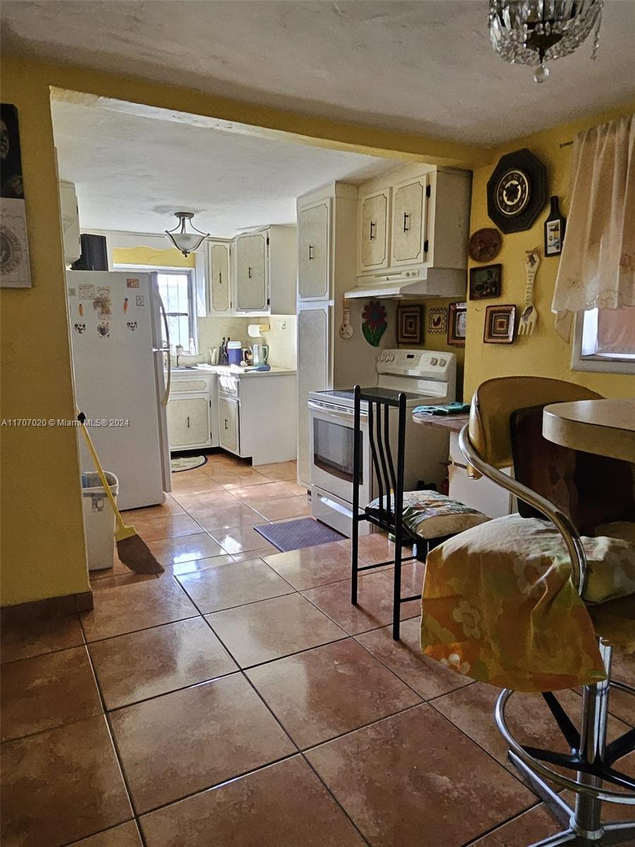 2920 NW 55th St