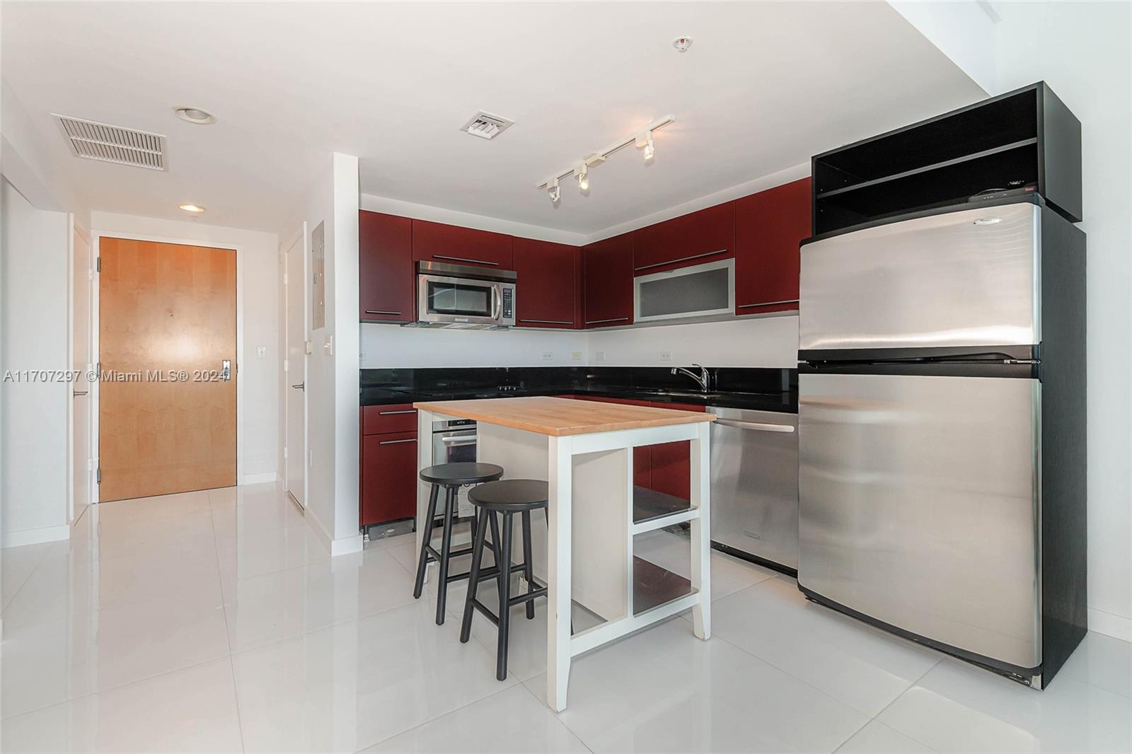 253 NE 2nd St # 432