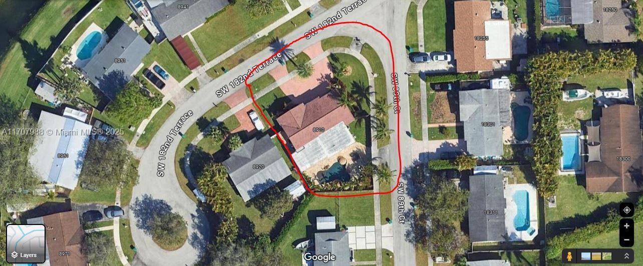 8910 SW 182nd Ter