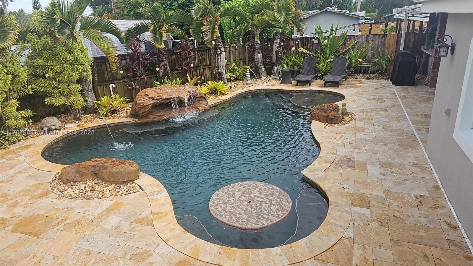 8910 SW 182nd Ter