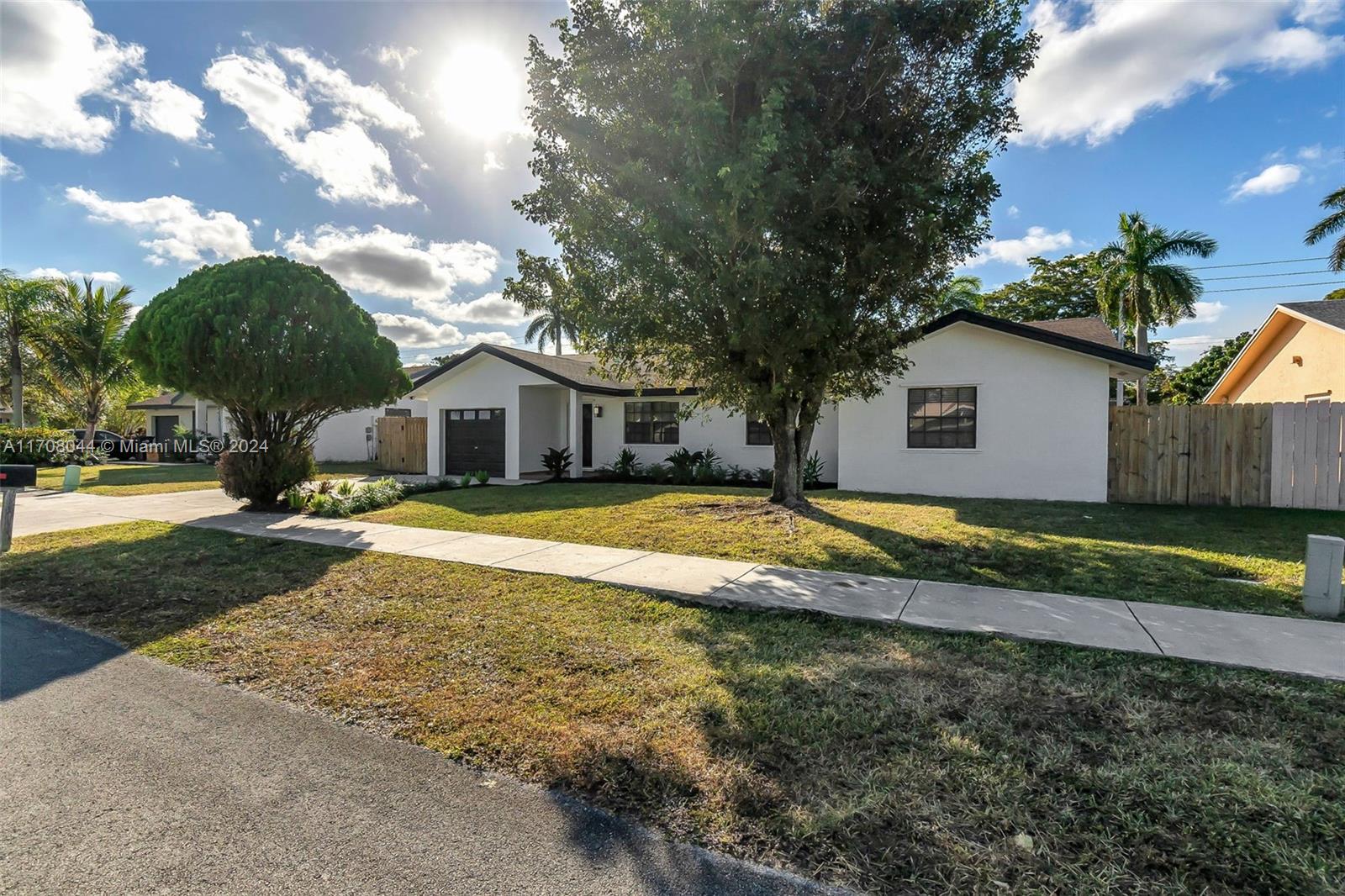 16916 SW 111th Ct