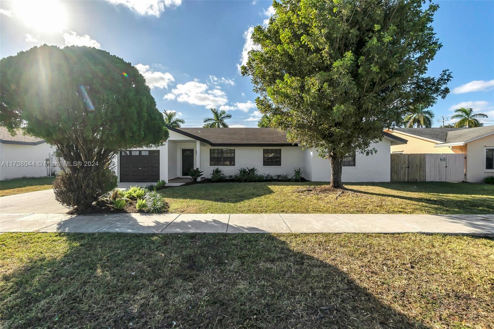 16916 SW 111th Ct