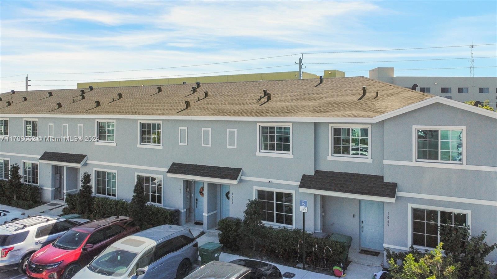 1085 NW 4th Ter