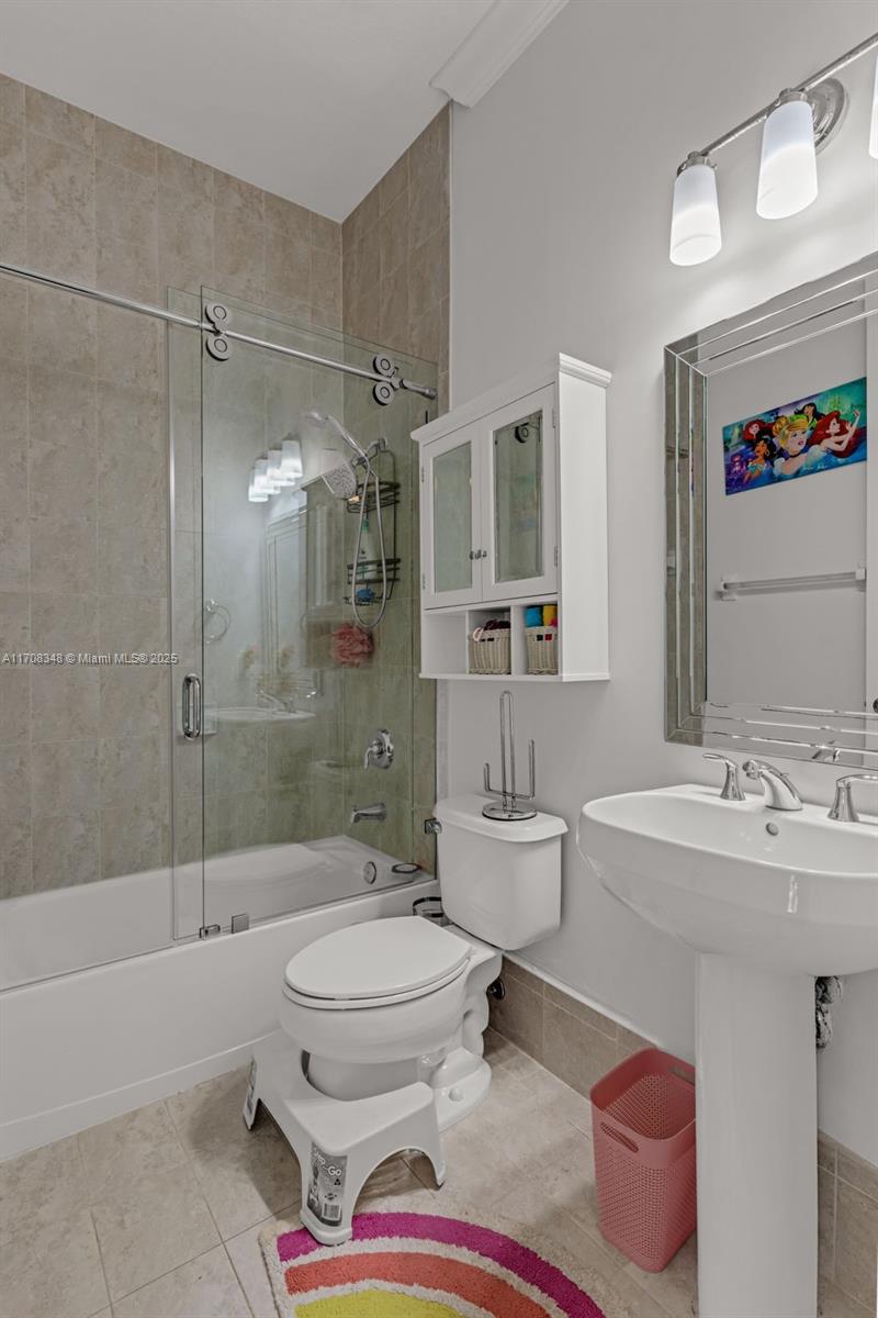 7893 SW 195th St Unit: #NA