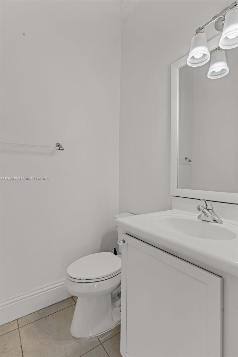 7893 SW 195th St Unit: #NA