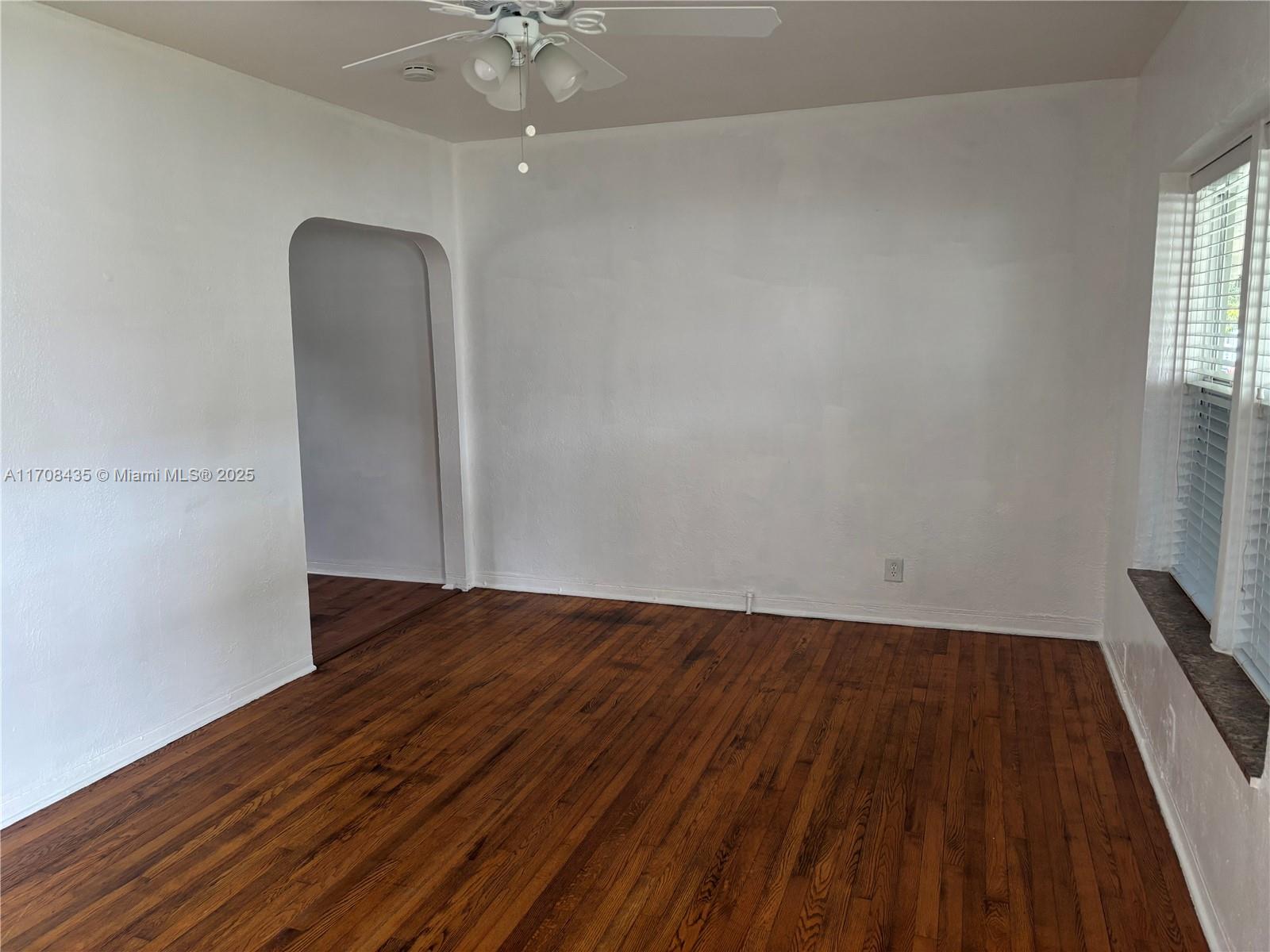 1842 Funston St # 2 Unit: 1-2