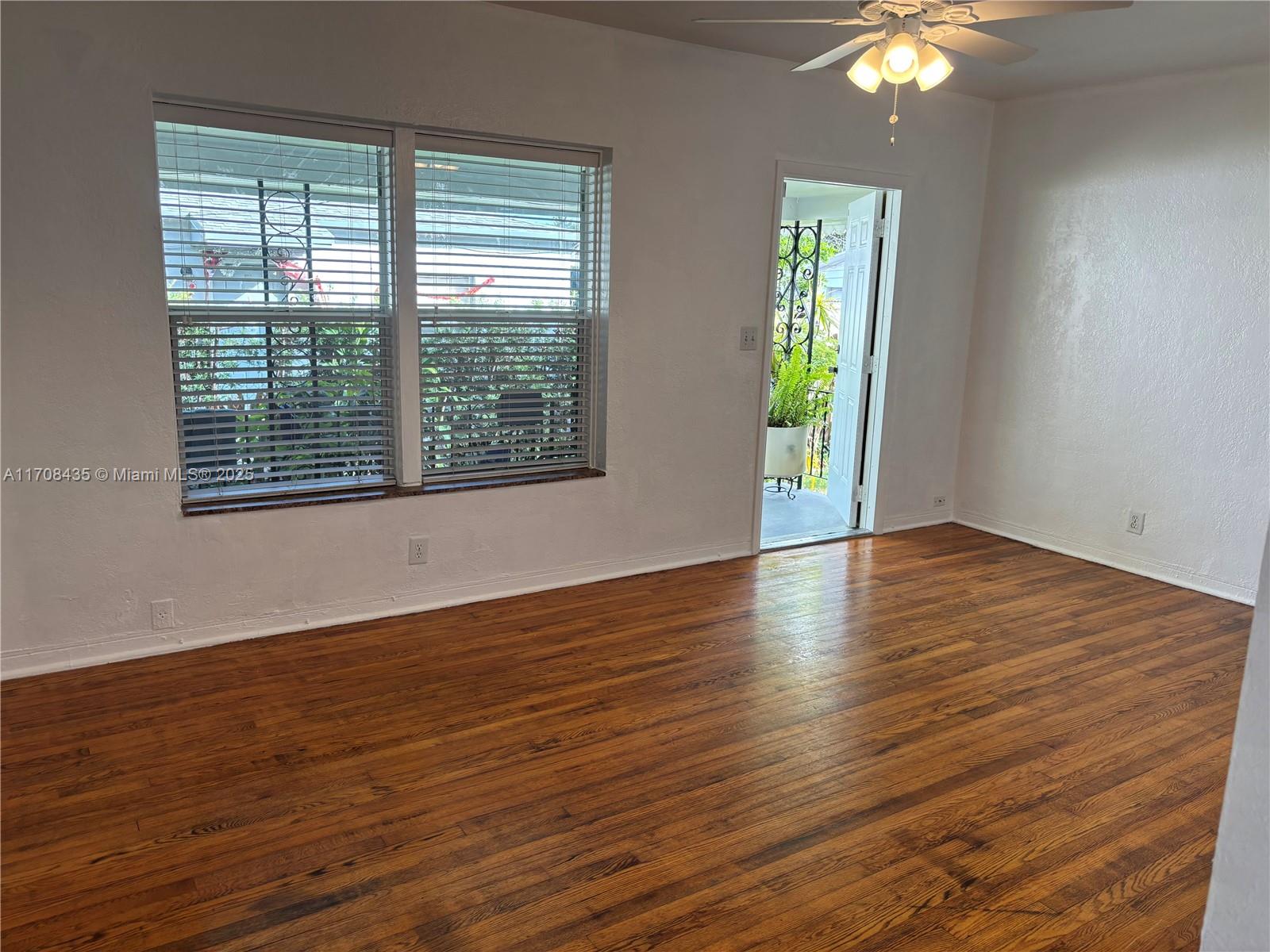 1842 Funston St # 2 Unit: 1-2