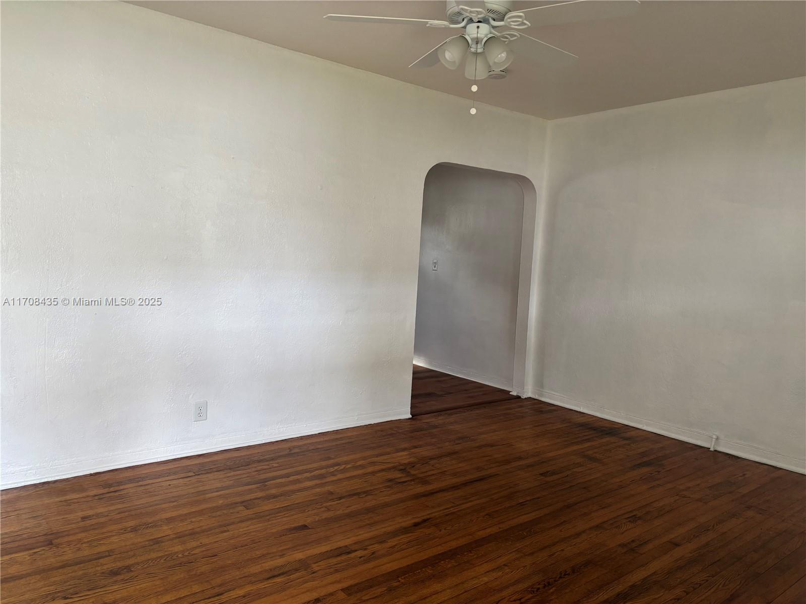 1842 Funston St # 2 Unit: 1-2