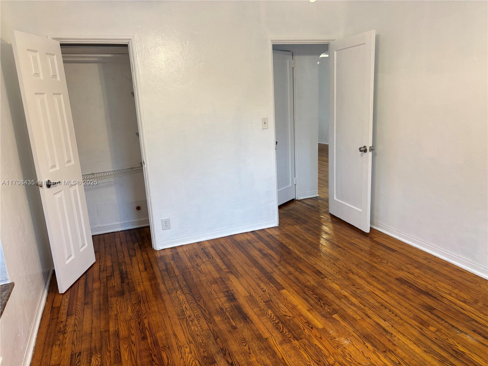 1842 Funston St # 2 Unit: 1-2
