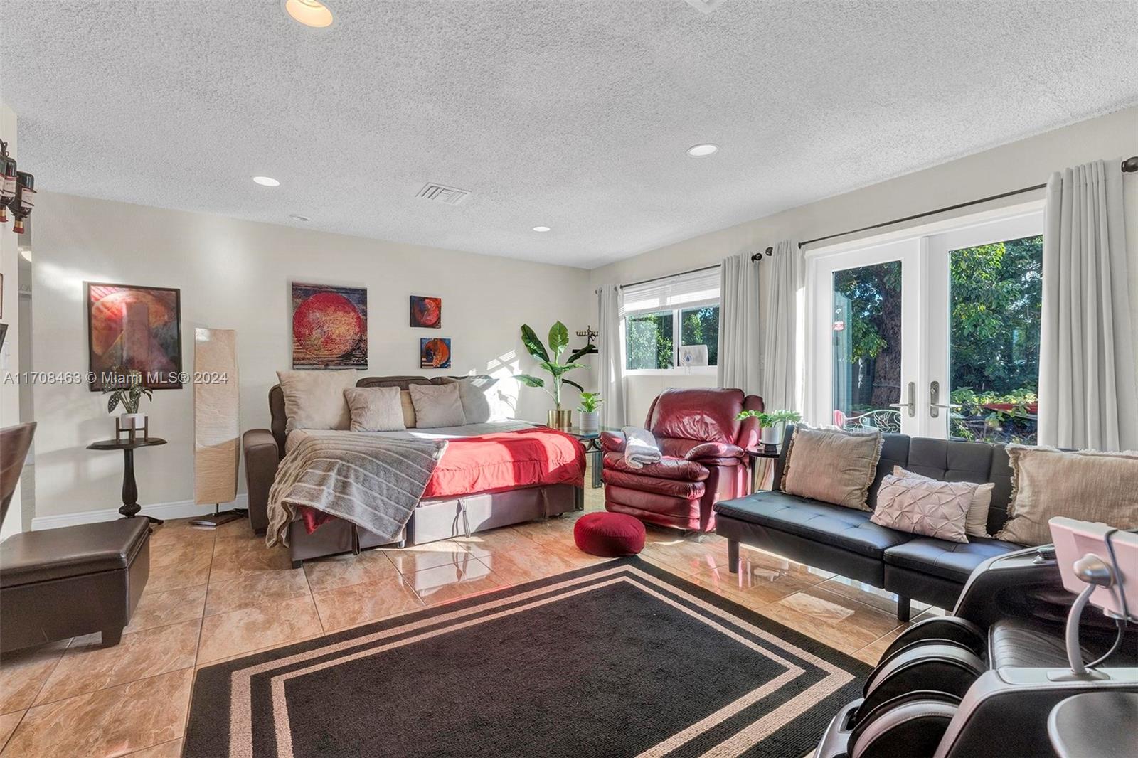 3820 NW 195th St
