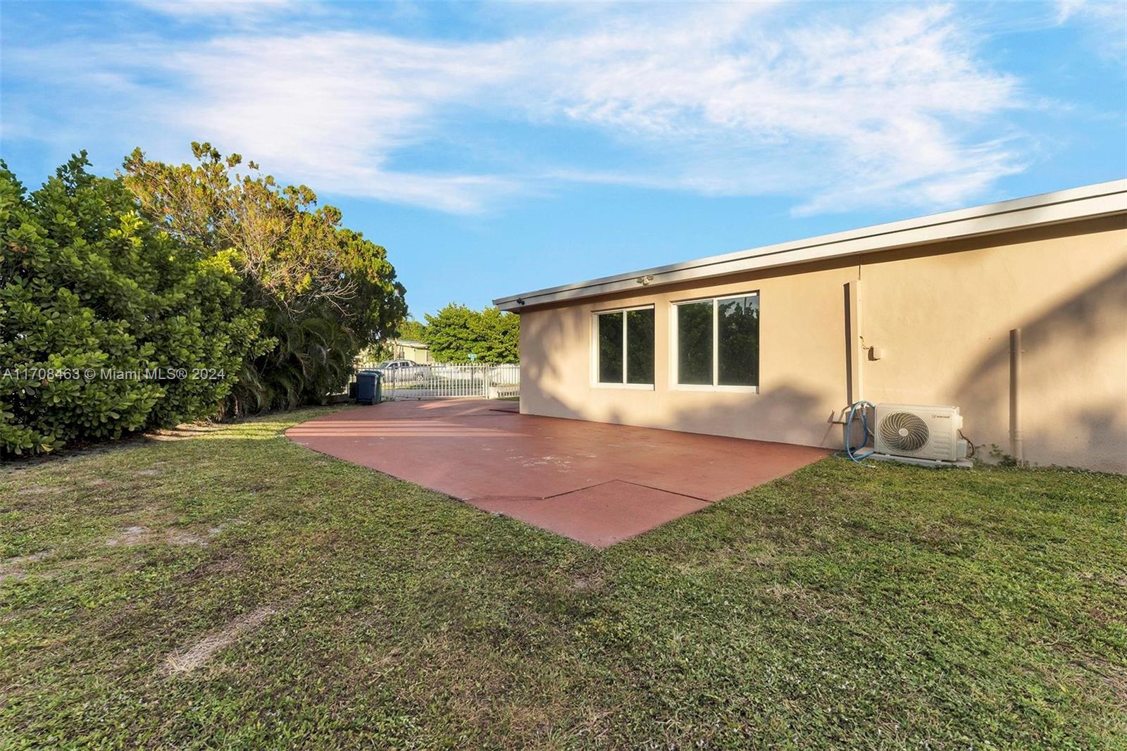 3820 NW 195th St