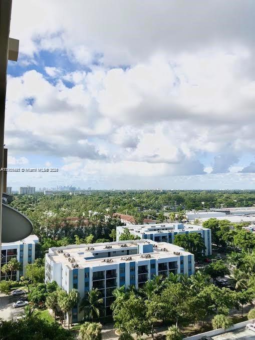 1470 NE 123rd St Unit: APH14