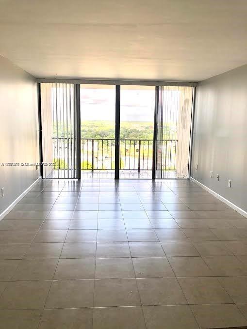 1470 NE 123rd St Unit: APH14