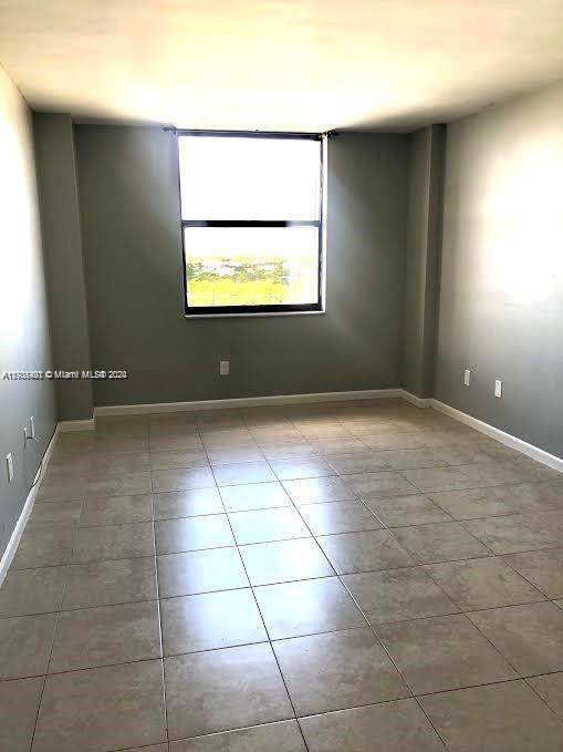 1470 NE 123rd St Unit: APH14