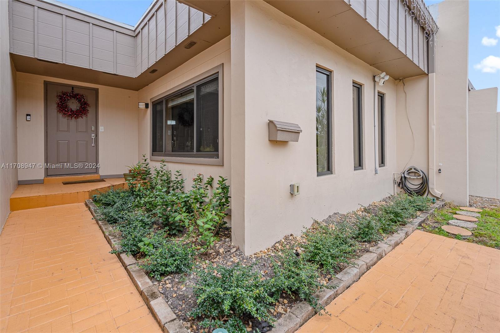 7516 SW 104th Pl