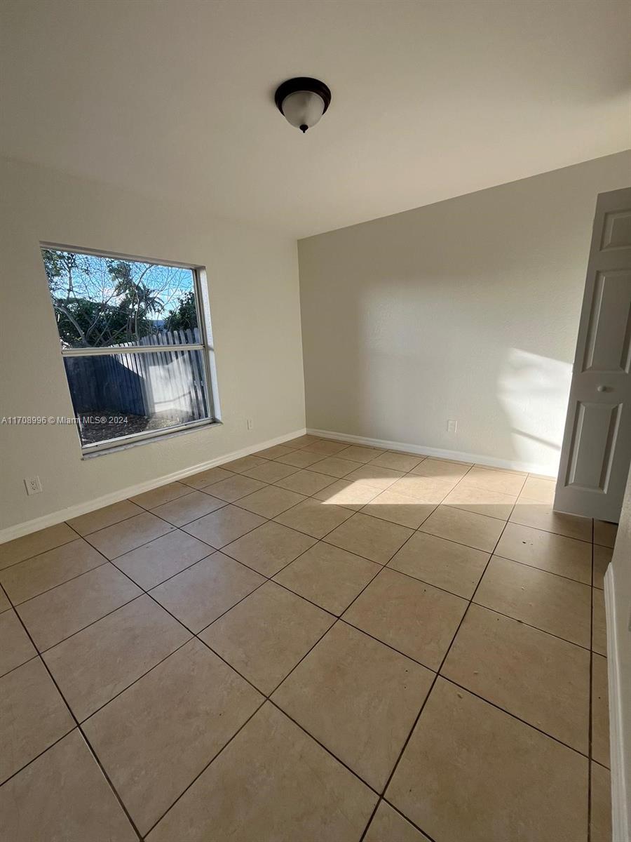 150 SW 8th Ave # 150