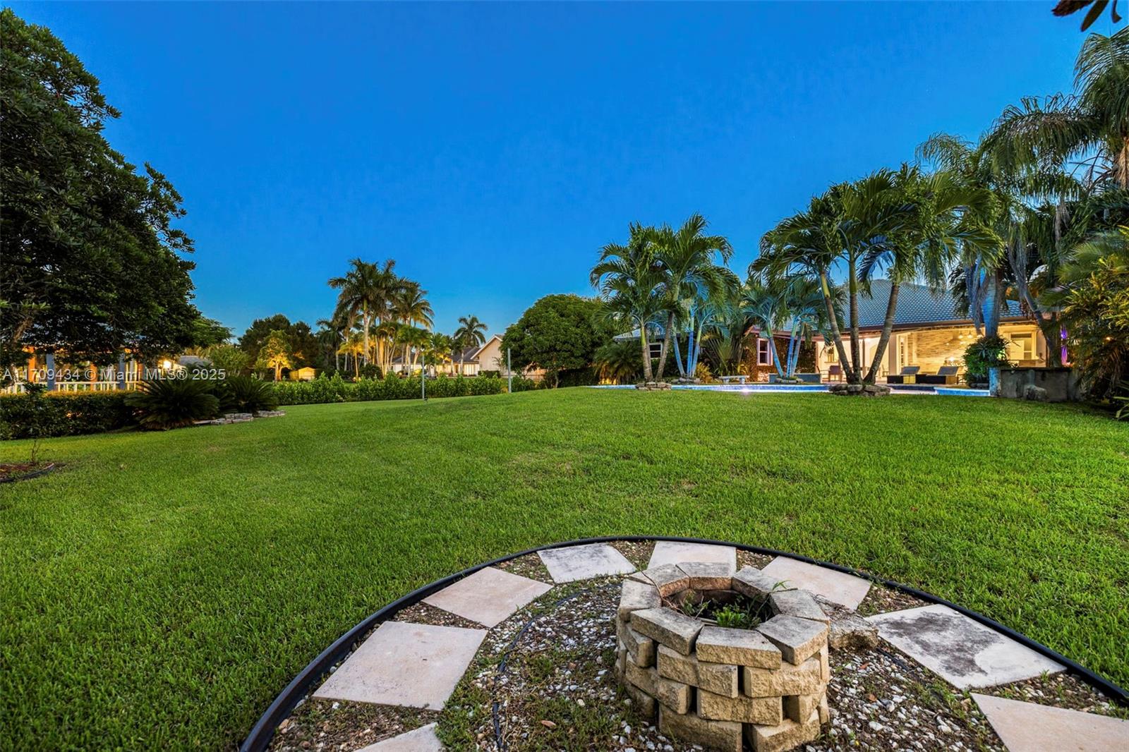 12555 SW 34th Pl