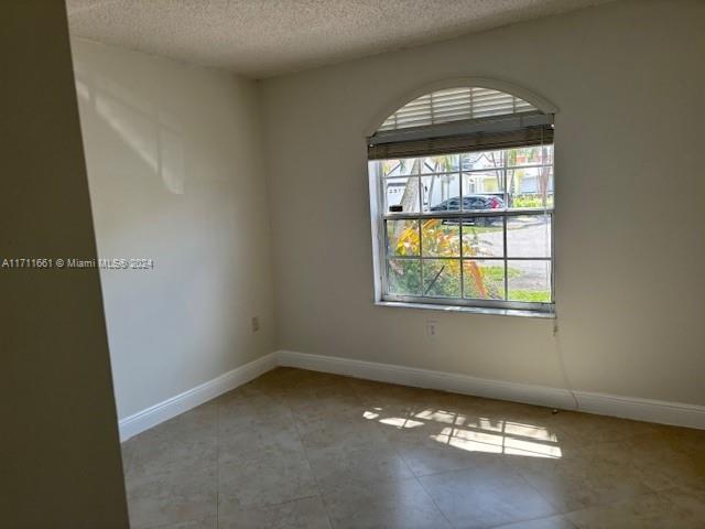10351 SW 20th Ter