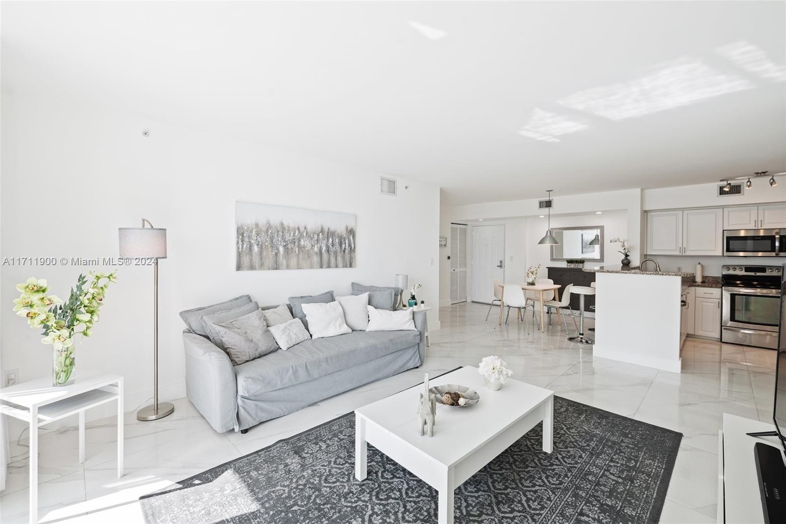 1155 Brickell Bay Dr # 903