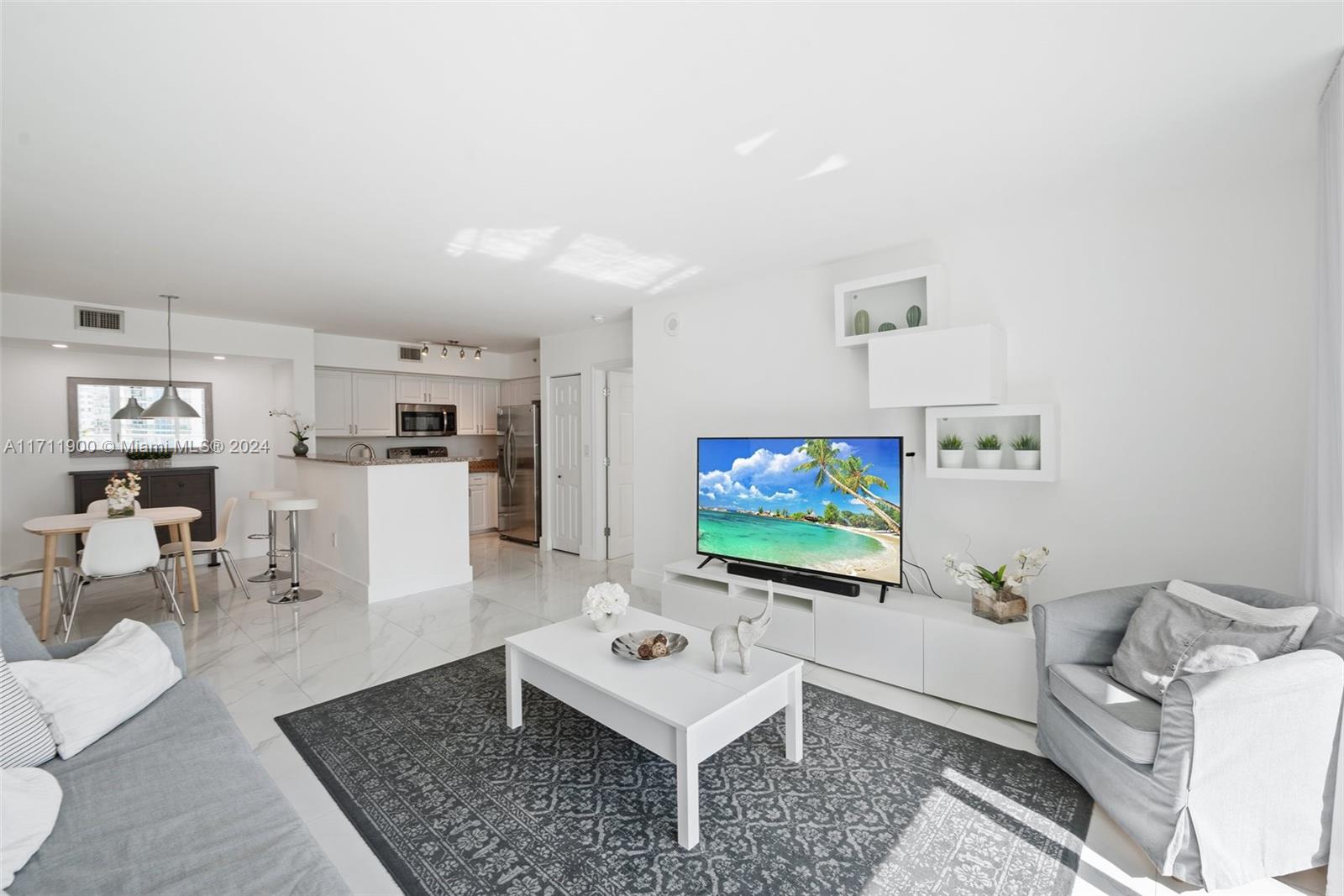 1155 Brickell Bay Dr # 903