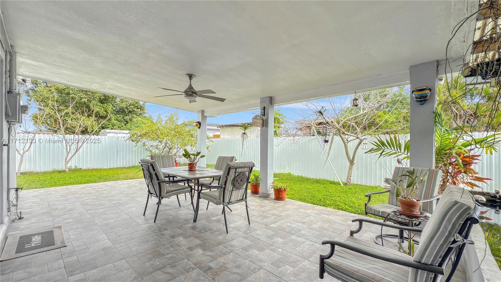 1685 SW 67th Ct