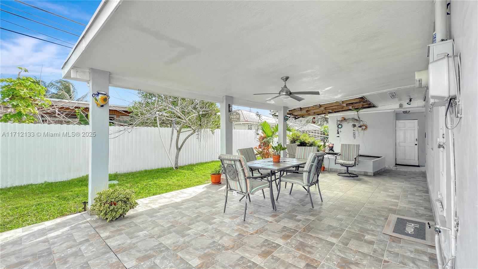 1685 SW 67th Ct