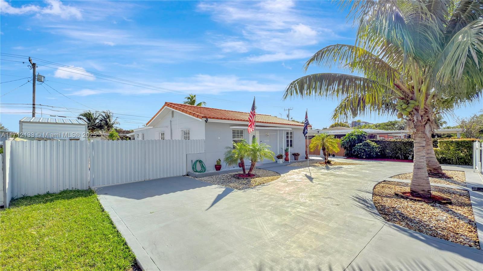 1685 SW 67th Ct