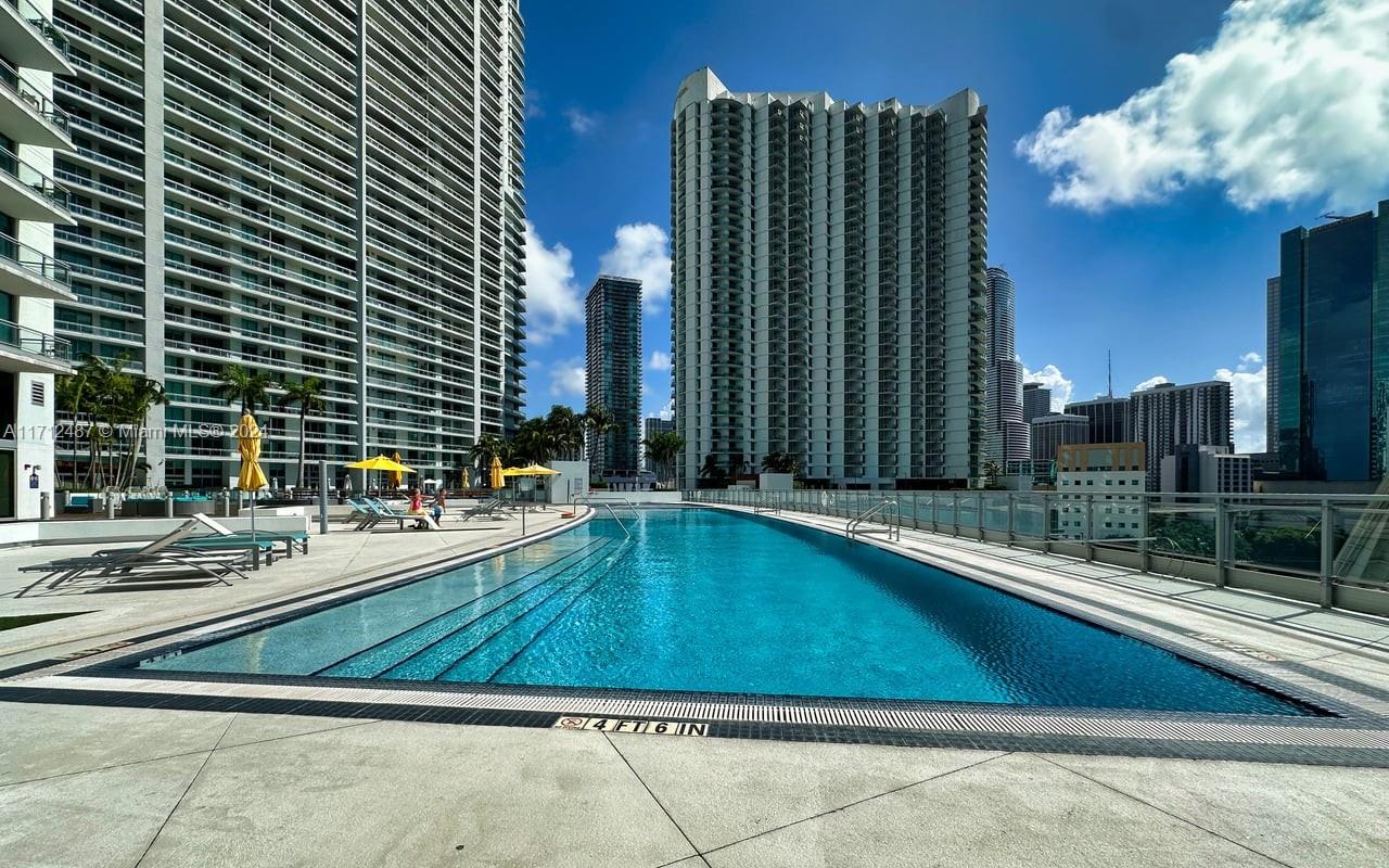 92 SW 3rd St # 4411