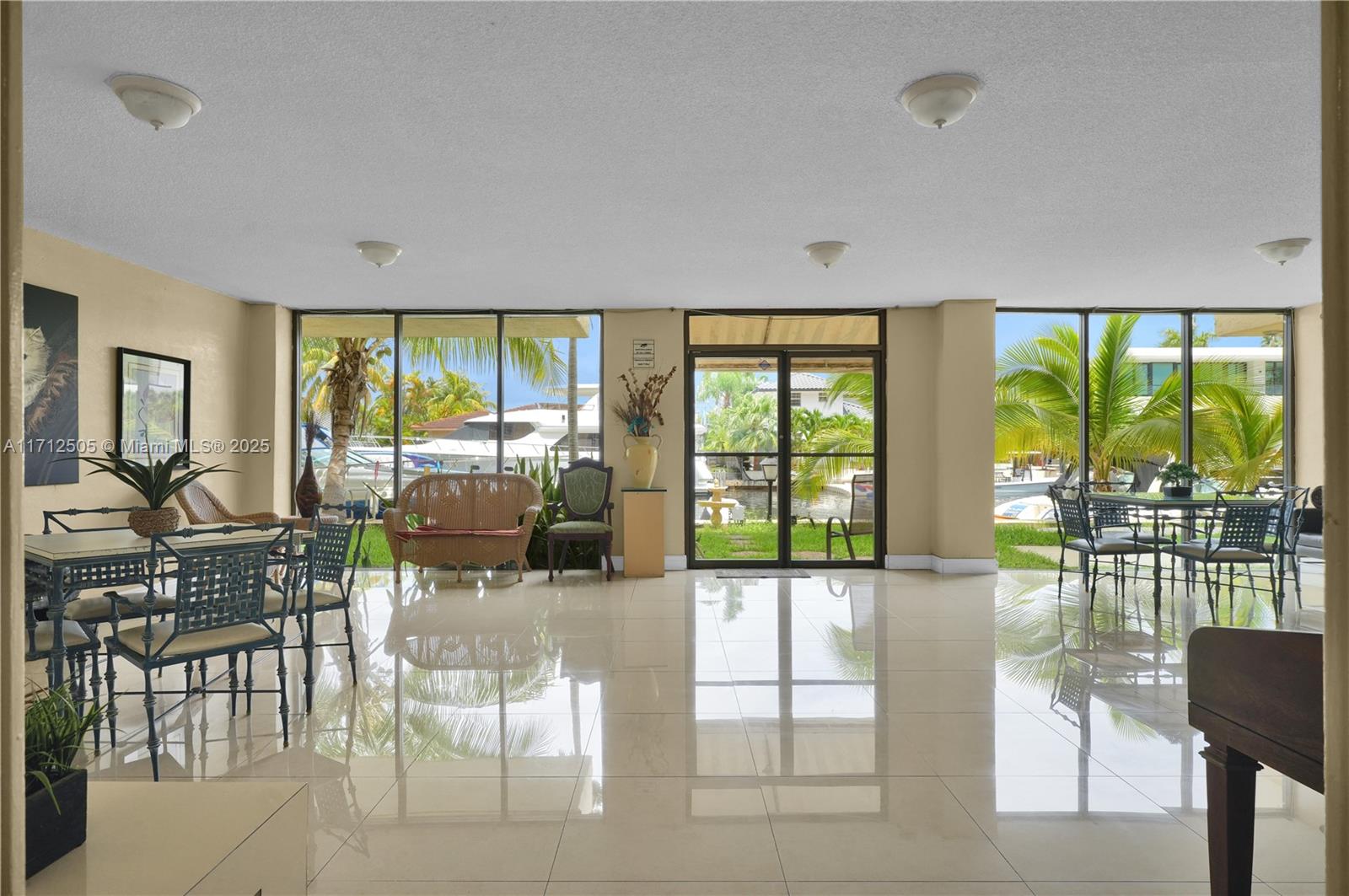 2935 NE 163rd St # 4B, North Miami Beach Unit: 4B