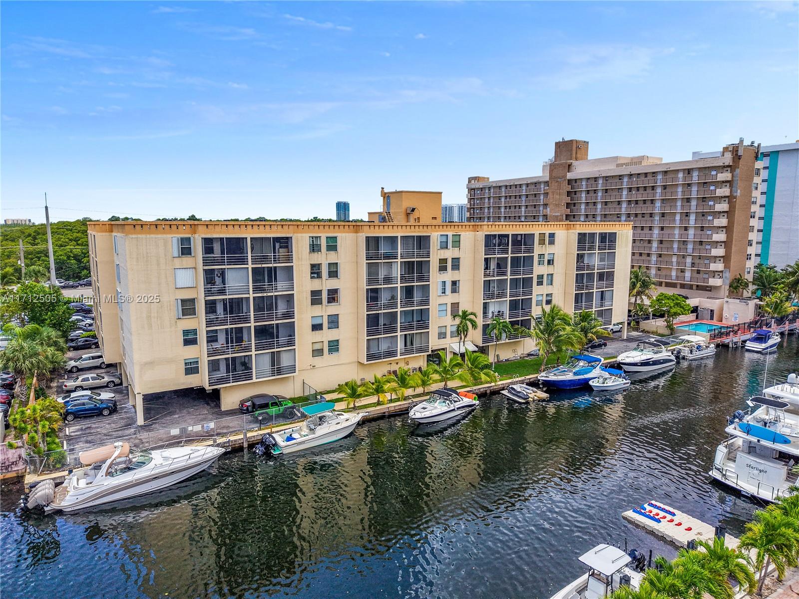 2935 NE 163rd St # 4B, North Miami Beach Unit: 4B