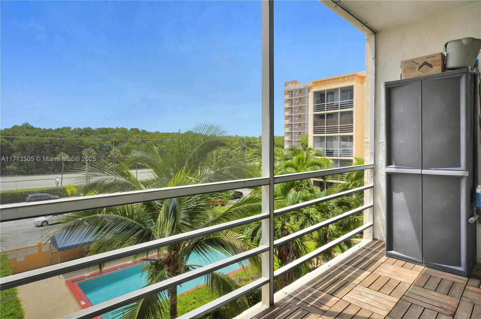2935 NE 163rd St # 4B, North Miami Beach Unit: 4B