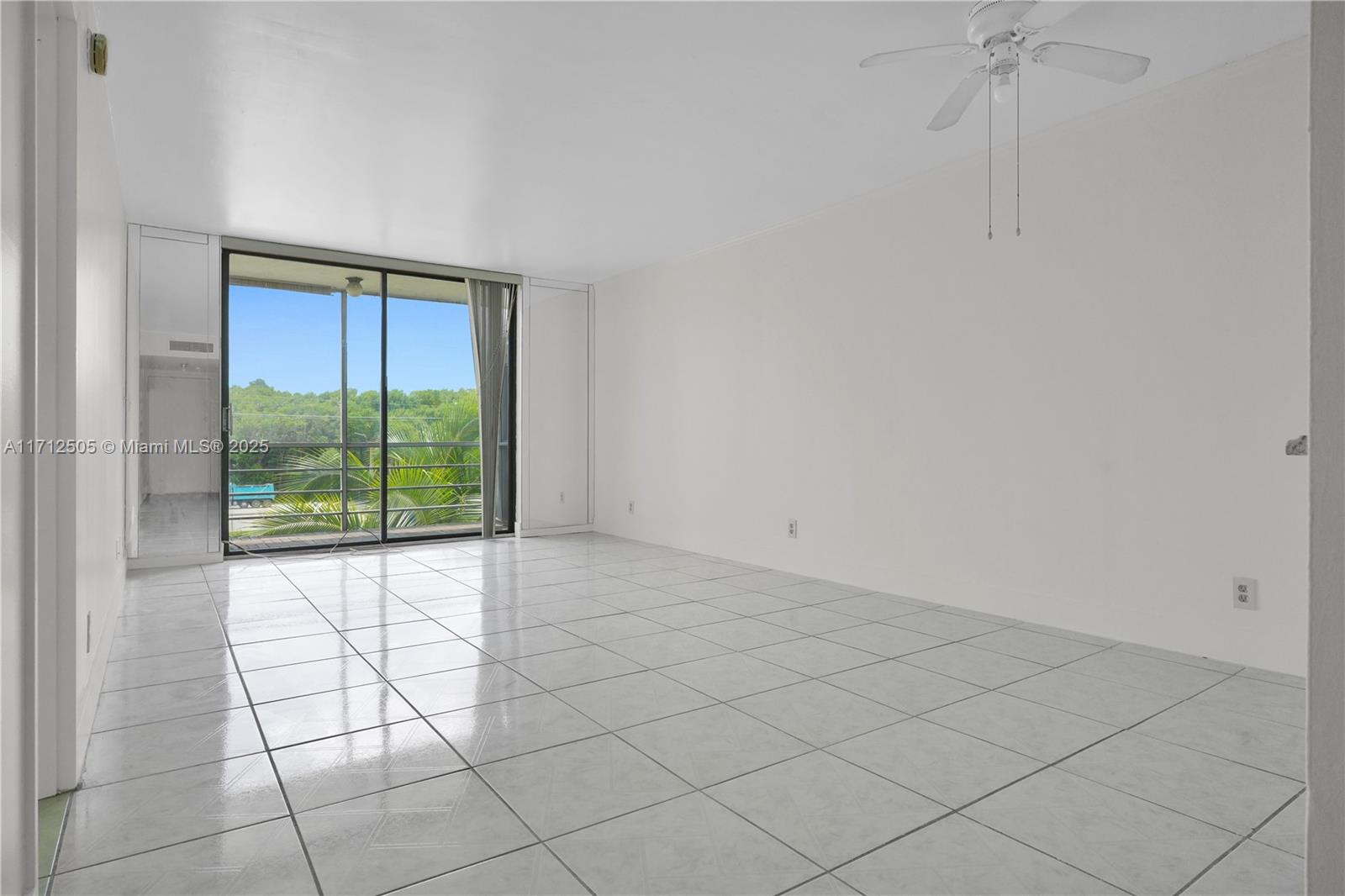 2935 NE 163rd St # 4B, North Miami Beach Unit: 4B