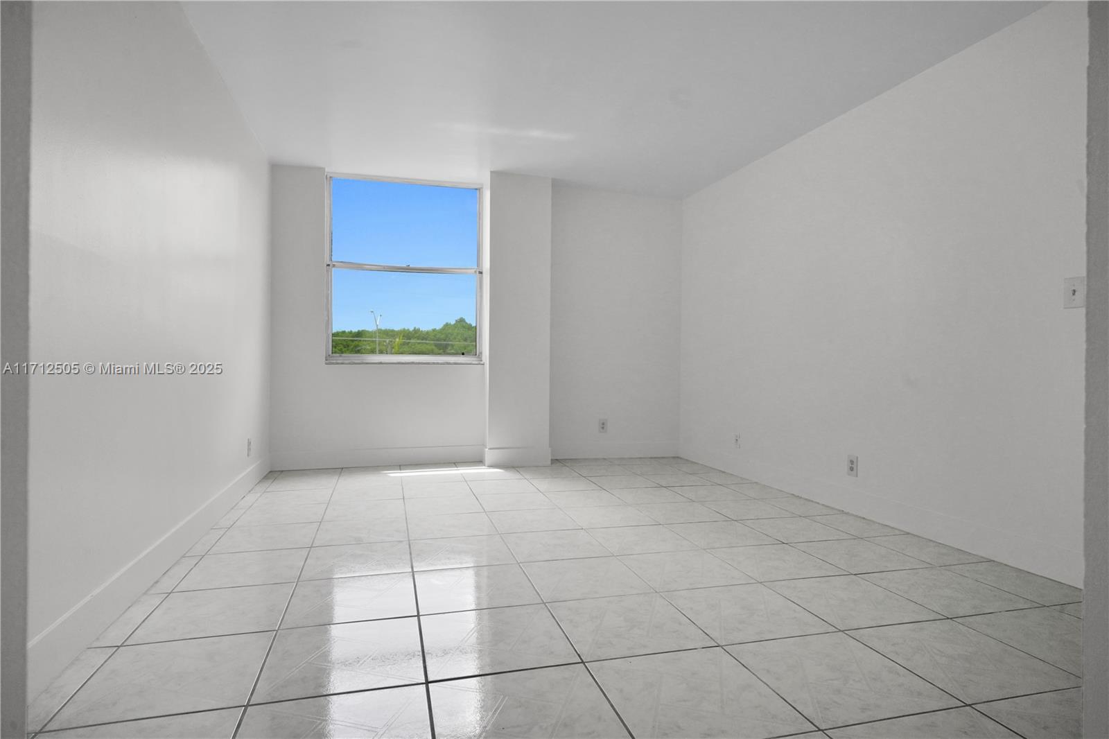 2935 NE 163rd St # 4B, North Miami Beach Unit: 4B