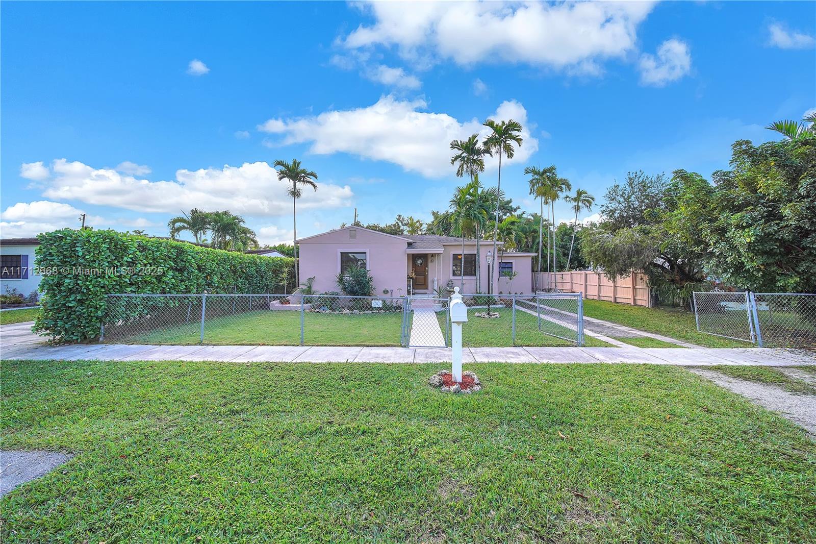 6750 SW 29th St