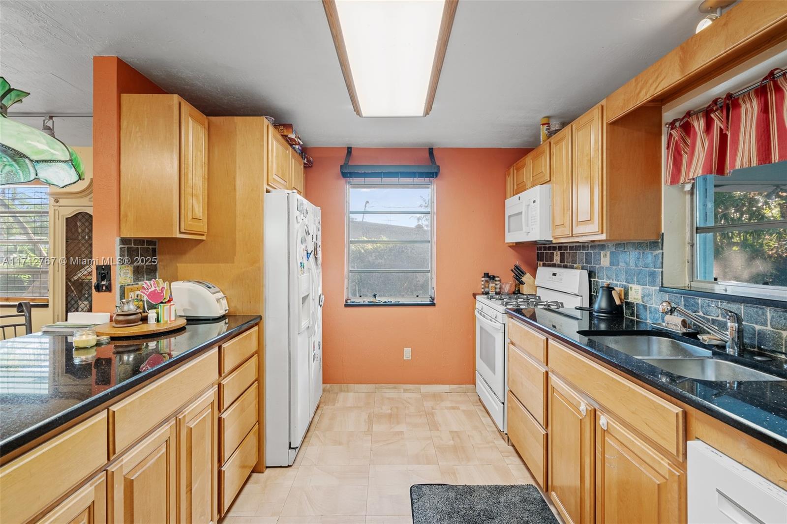 5191 SW 67th Ave