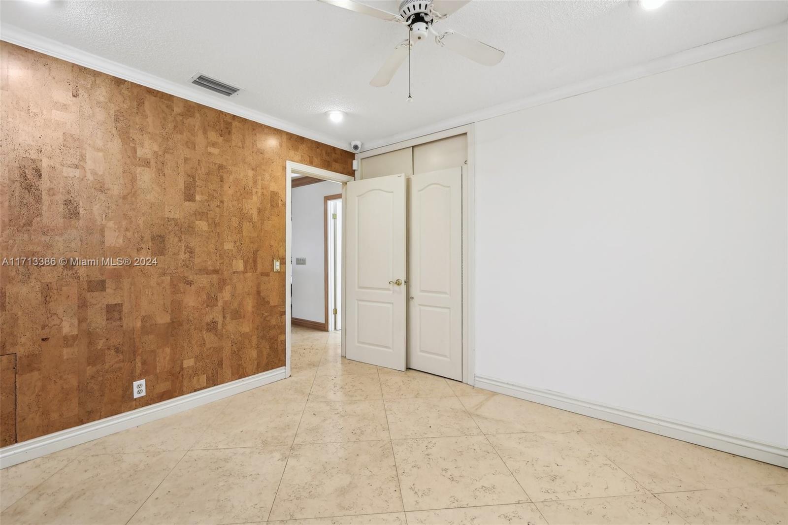 1421 SW 1st Ter
