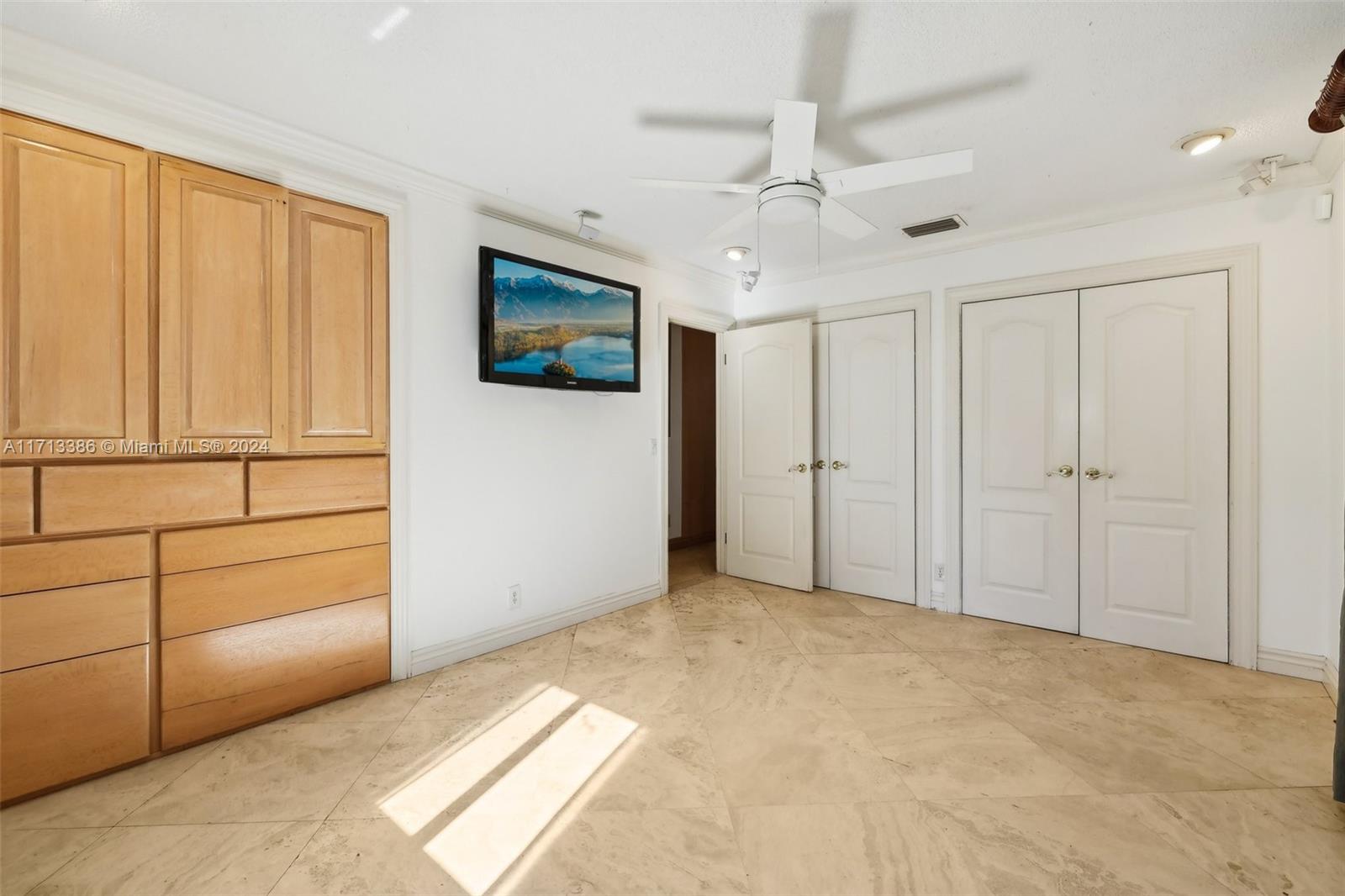 1421 SW 1st Ter