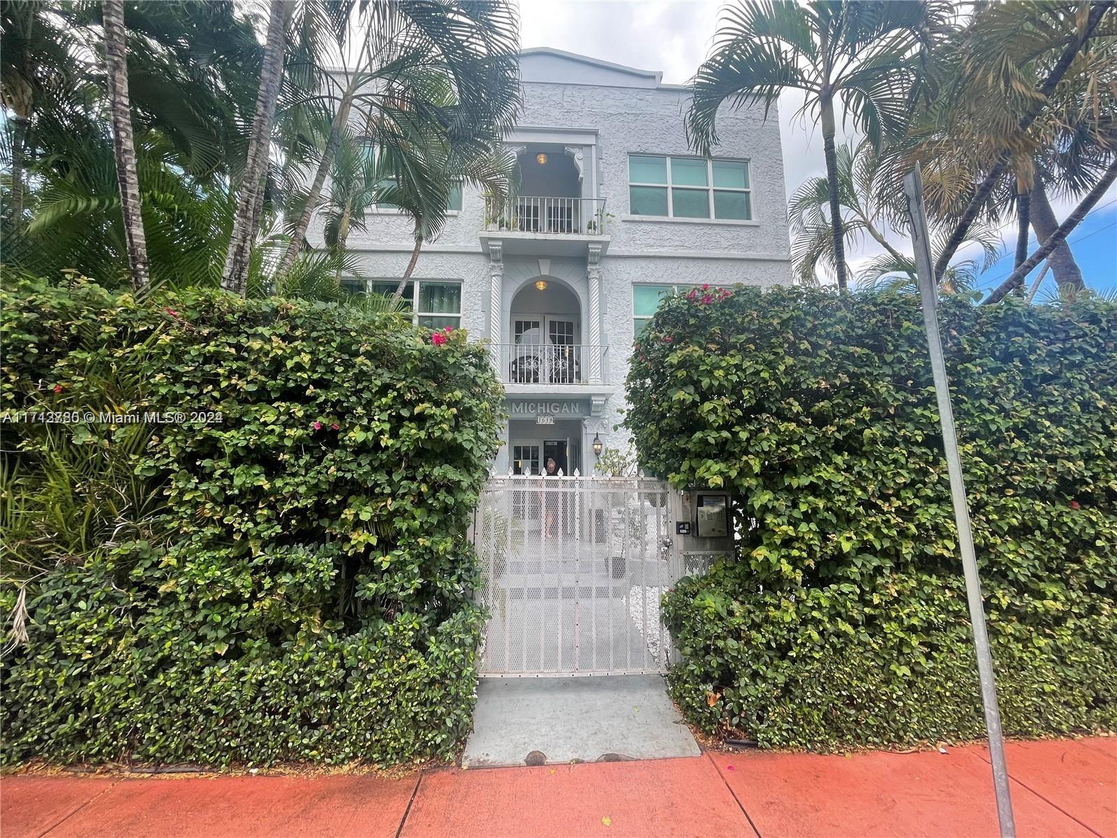 1618 Michigan Ave # 33