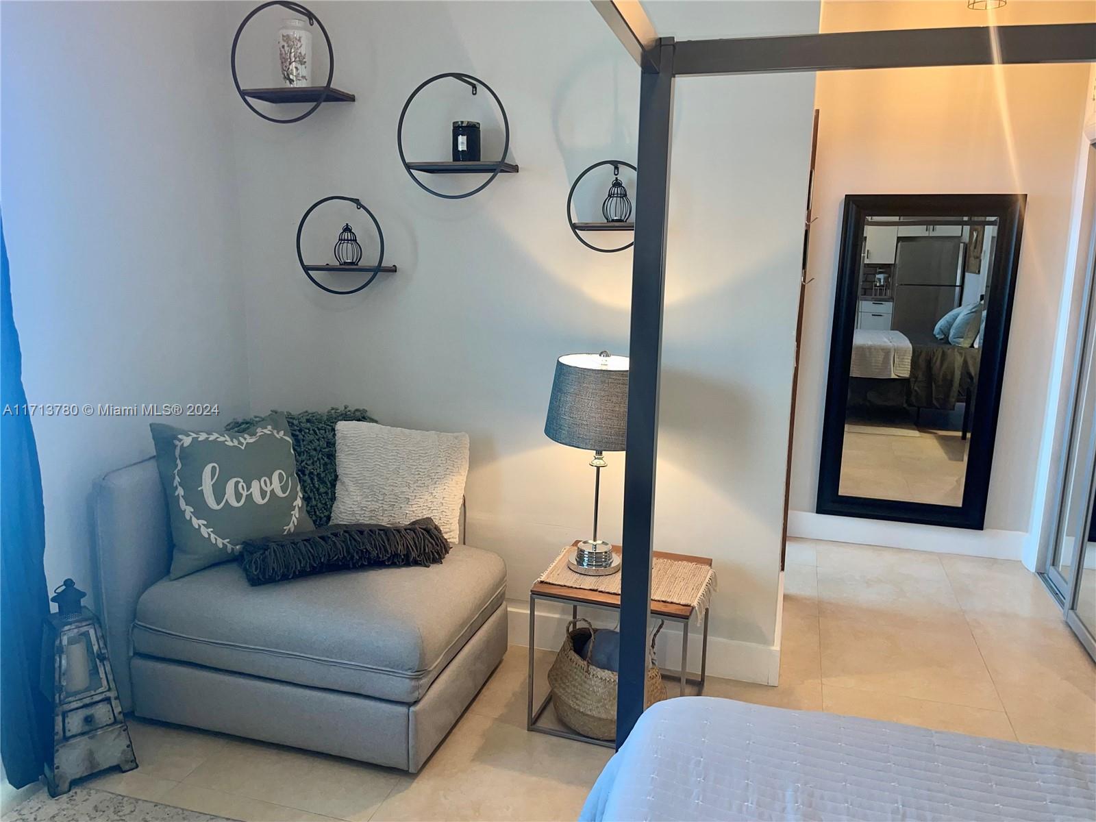 1618 Michigan Ave # 33
