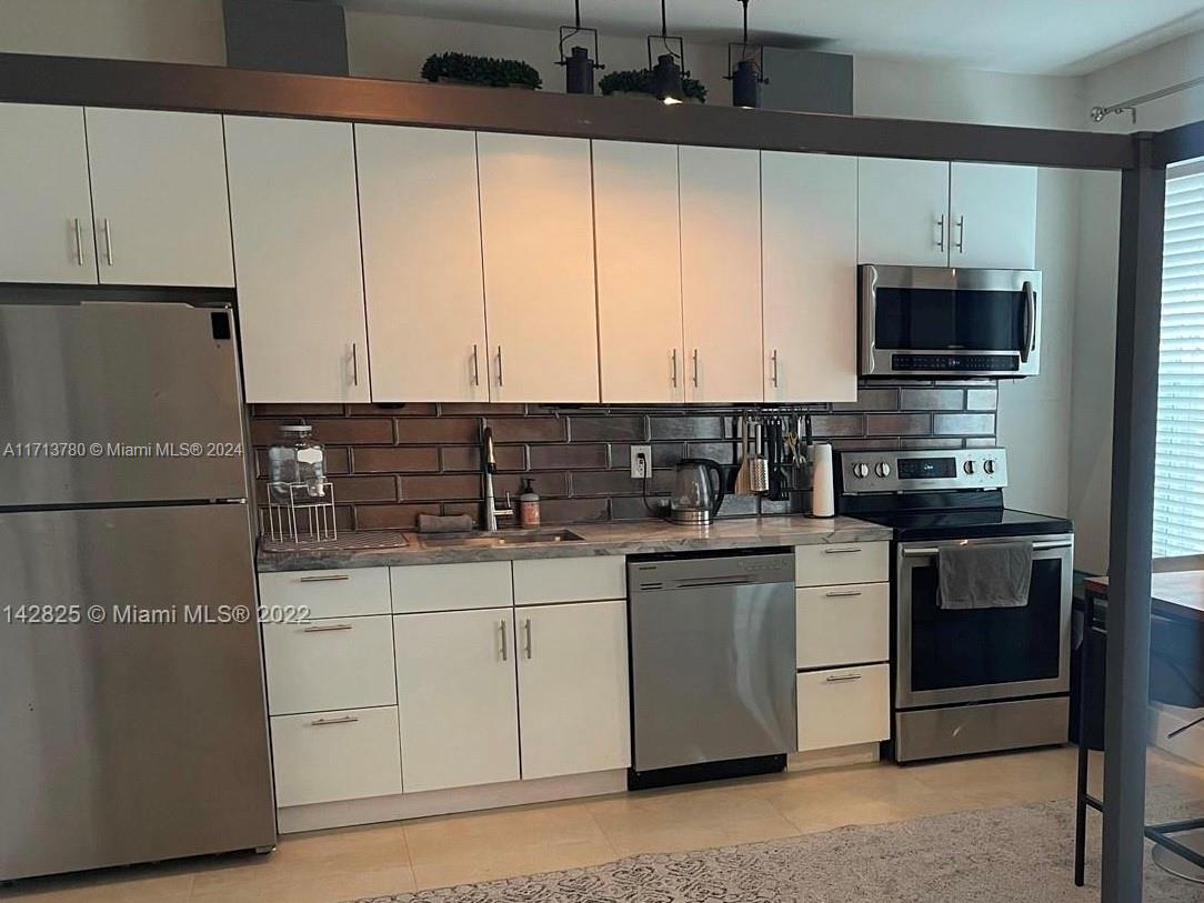 1618 Michigan Ave # 33