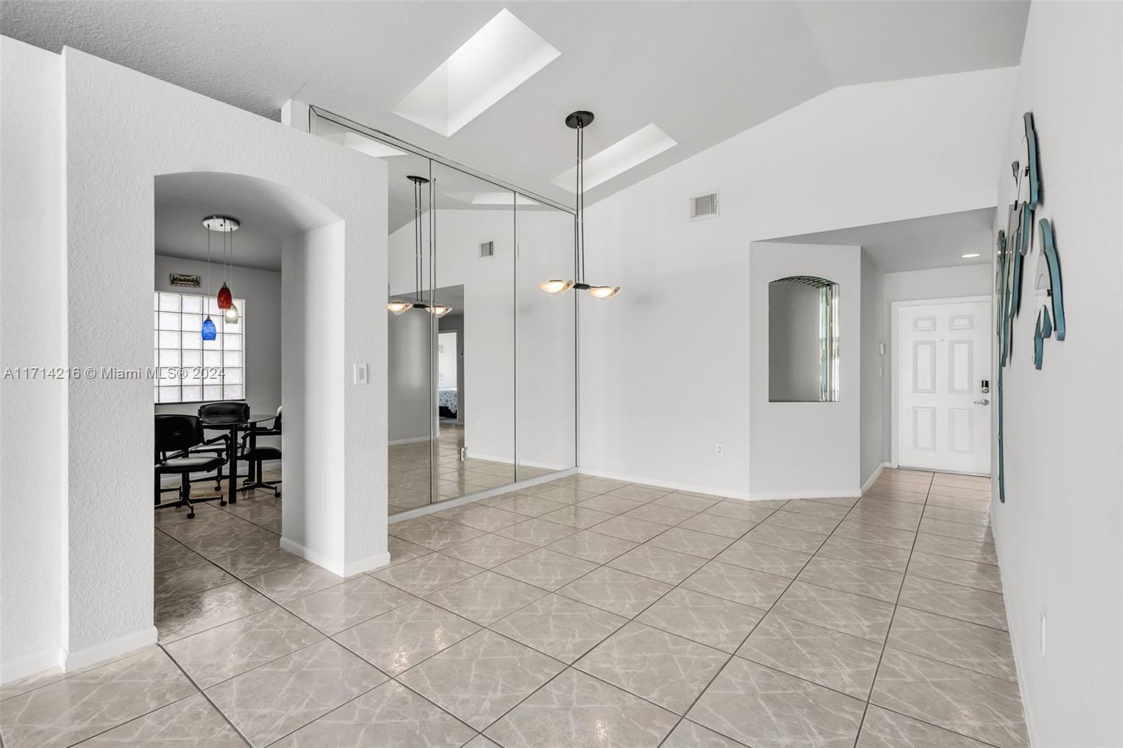 16593 NW 5th Ct
