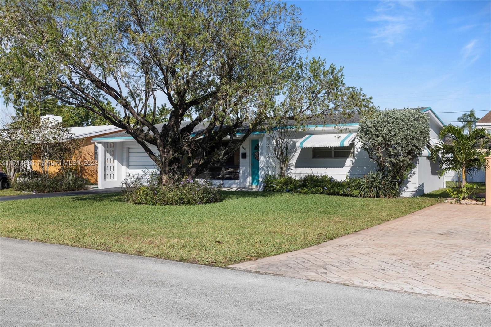 7937 Plantation Blvd