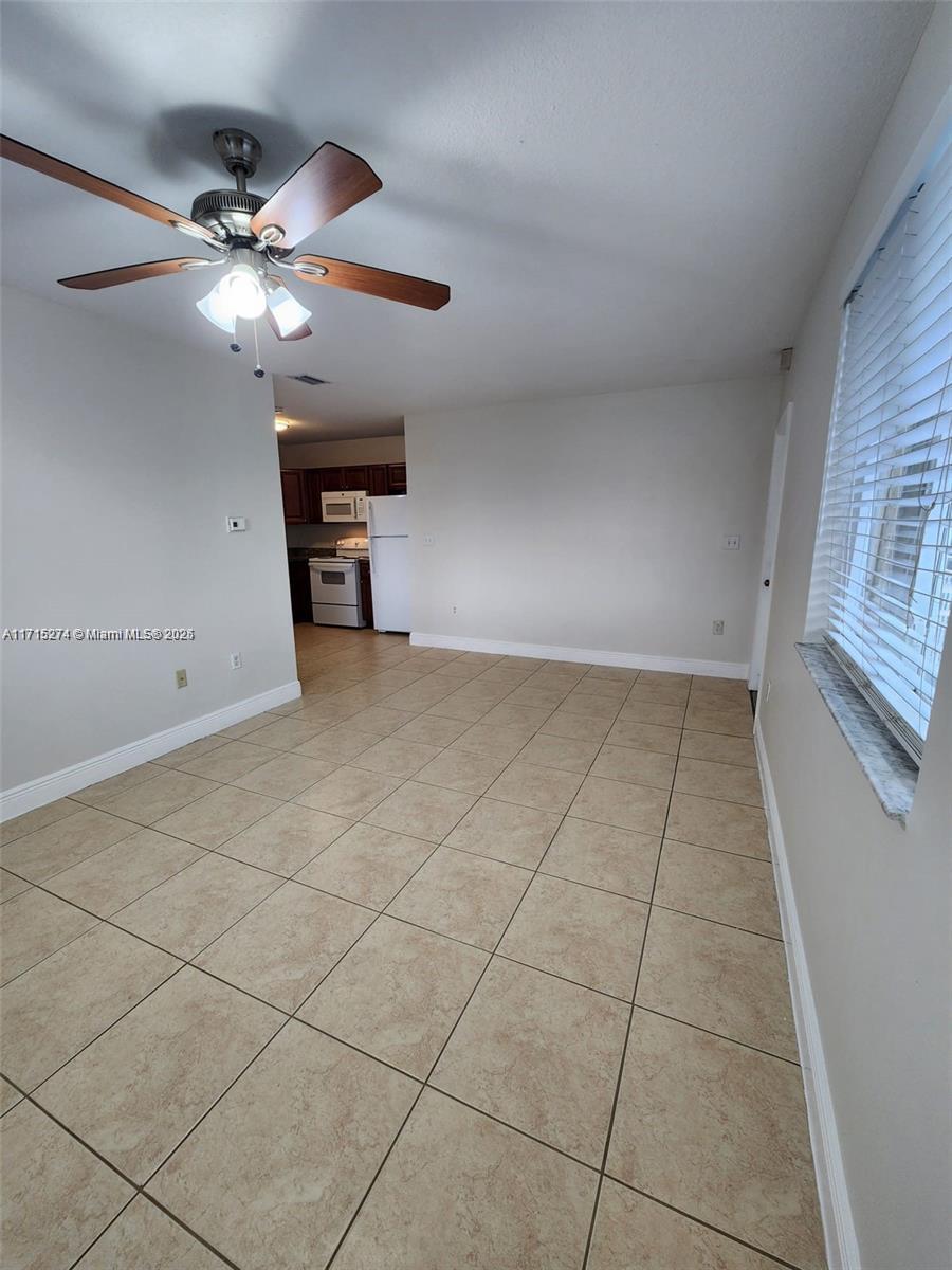 2185 NW 16 Terr # 3