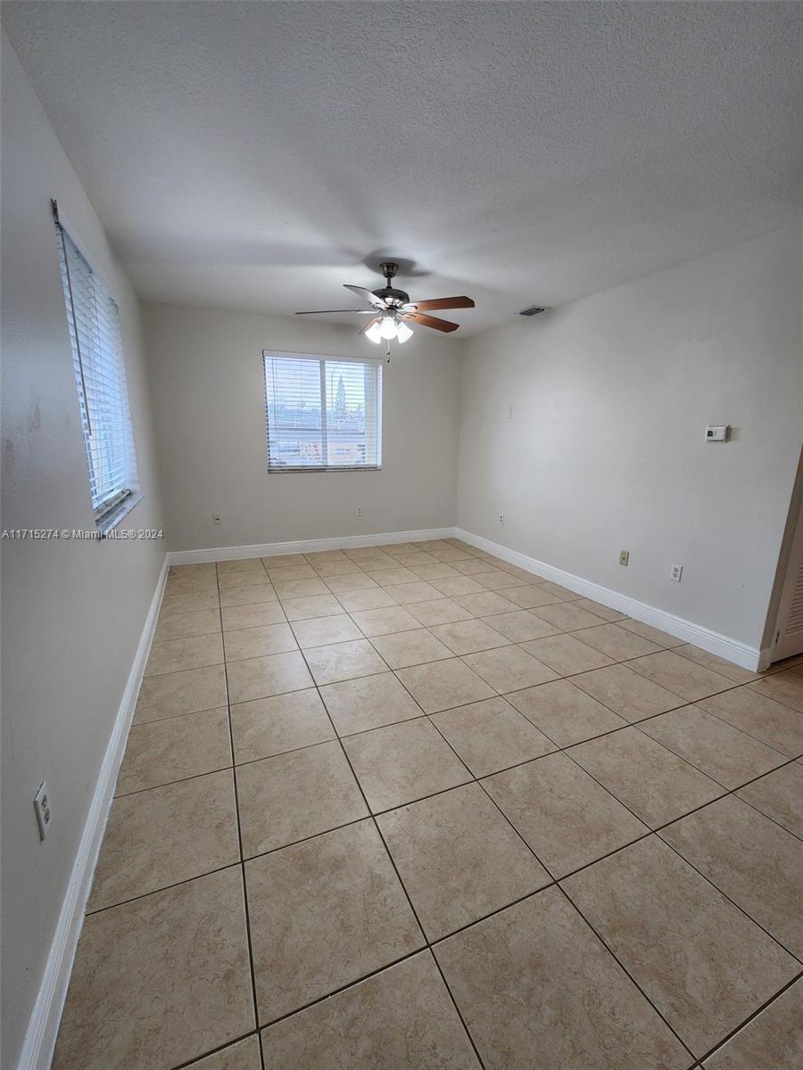 2185 NW 16 Terr # 3