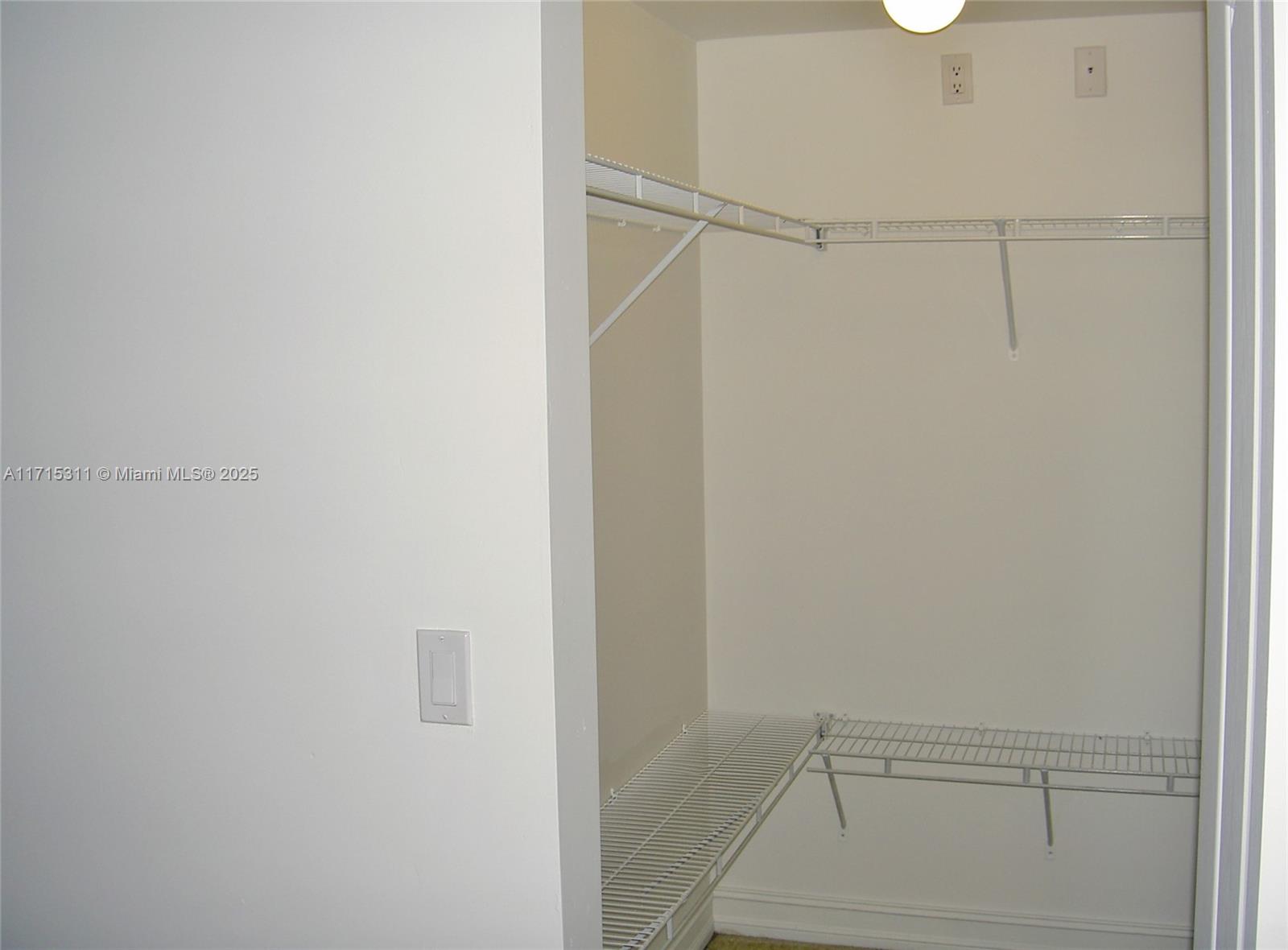 117 NW 42nd Ave # 706